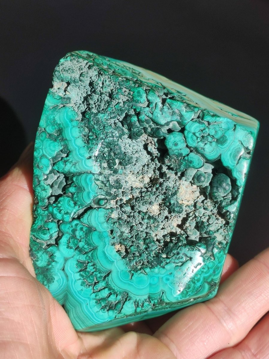 Malachit Deko Stück A - Qualität "Bull Eye" Sammler Mineral Haus Wohnen Energie Heilstein GOA Boho Ethno Natur grün intensiv grün Rarität - Art of Nature Berlin