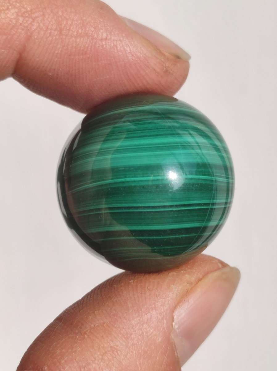 Malachit ~ Magische Edelstein Kugel Massage & Deko Sphere Crystal Spielkugel Meditation ~HIPPIE ~GOA~Boho~Ethno~Heilstein - Art of Nature Berlin