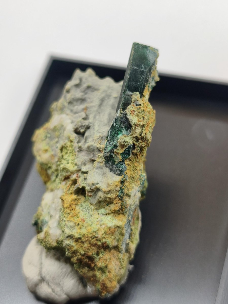 Malachit pseudomorph nach Azurit | Tsumeb Mine Namibia | Historische Mineralstufe vor 1988 | Seltenes Sammler Kristall Stufe Mineral - Art of Nature Berlin