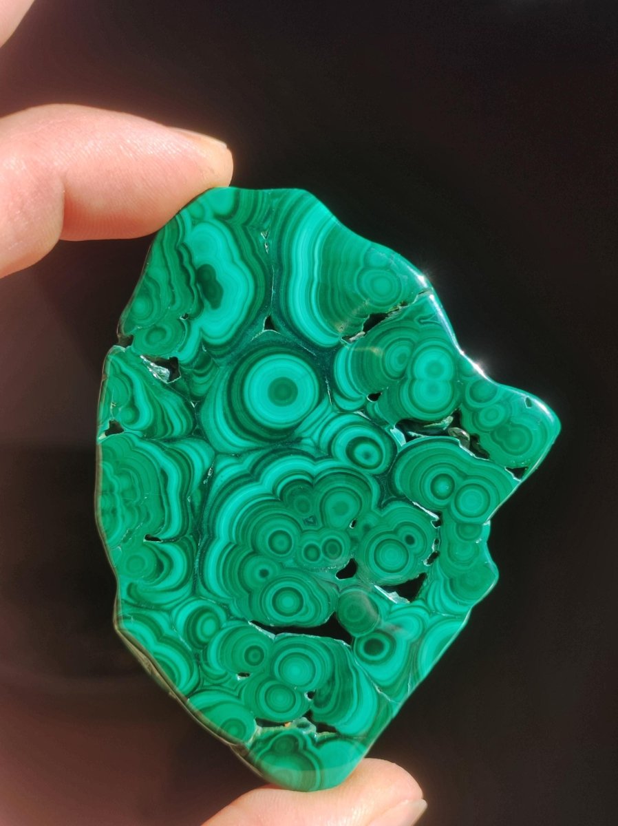 Malachit Scheibe Bull Eye / Dekostück / Sammler Mineral Haus Wohnen Energie Heilstein GOA Boho Ethno Natur grün intensiv Platte grün Rarität - Art of Nature Berlin