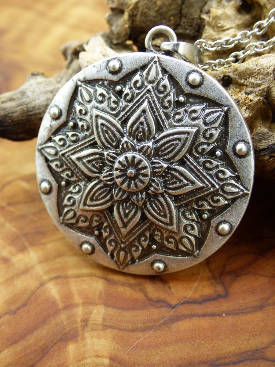 Mandala Blumen Stern Amulet Kette Silbern ~Tibet ~HIPPIE ~GOA ~Boho ~Tibet ~Ethno ~Nature ~Esoterik ~Ethnic ~Indian - Art of Nature Berlin