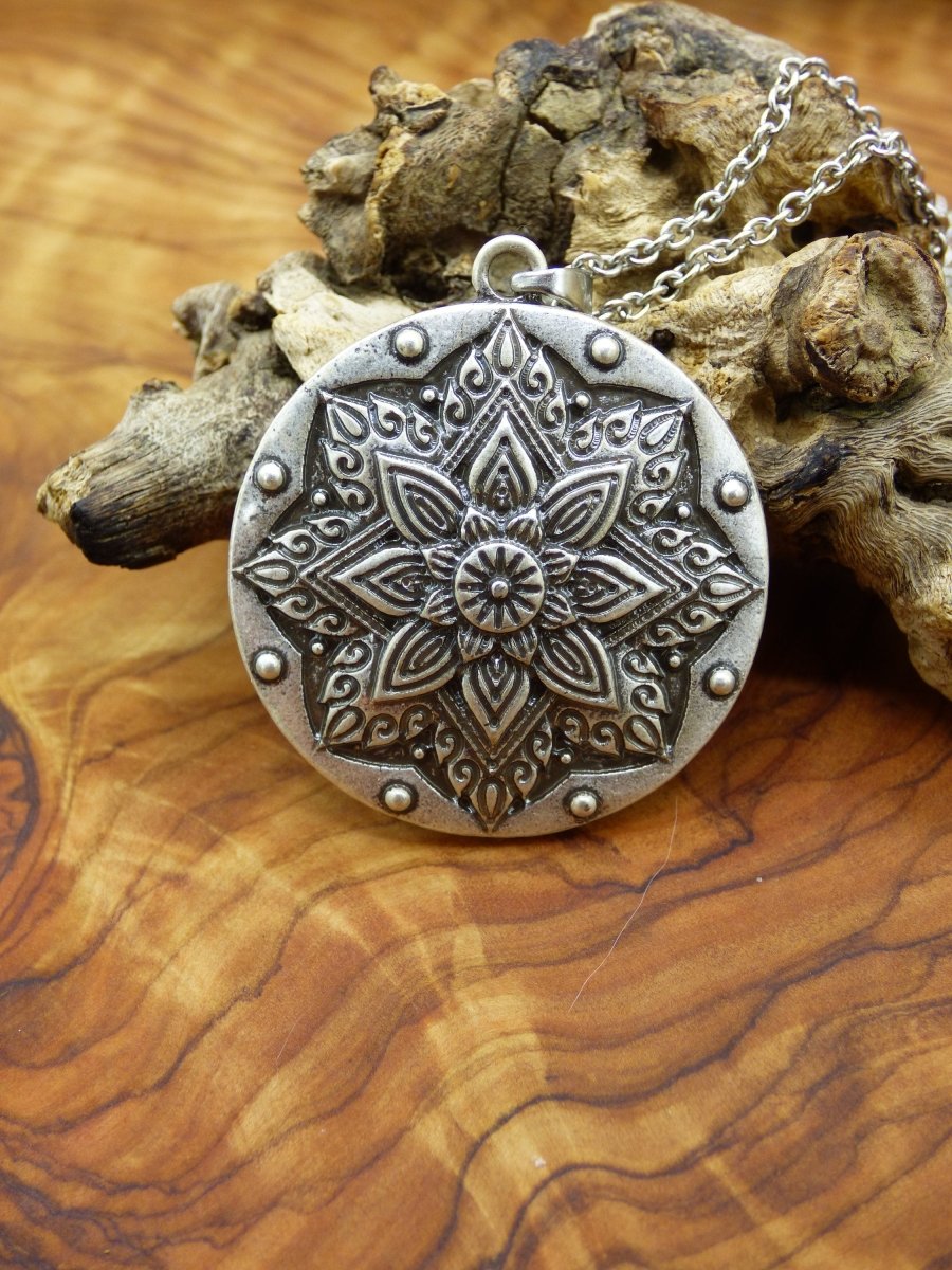 Mandala Blumen Stern Amulet Kette Silbern ~Tibet ~HIPPIE ~GOA ~Boho ~Tibet ~Ethno ~Nature ~Esoterik ~Ethnic ~Indian - Art of Nature Berlin