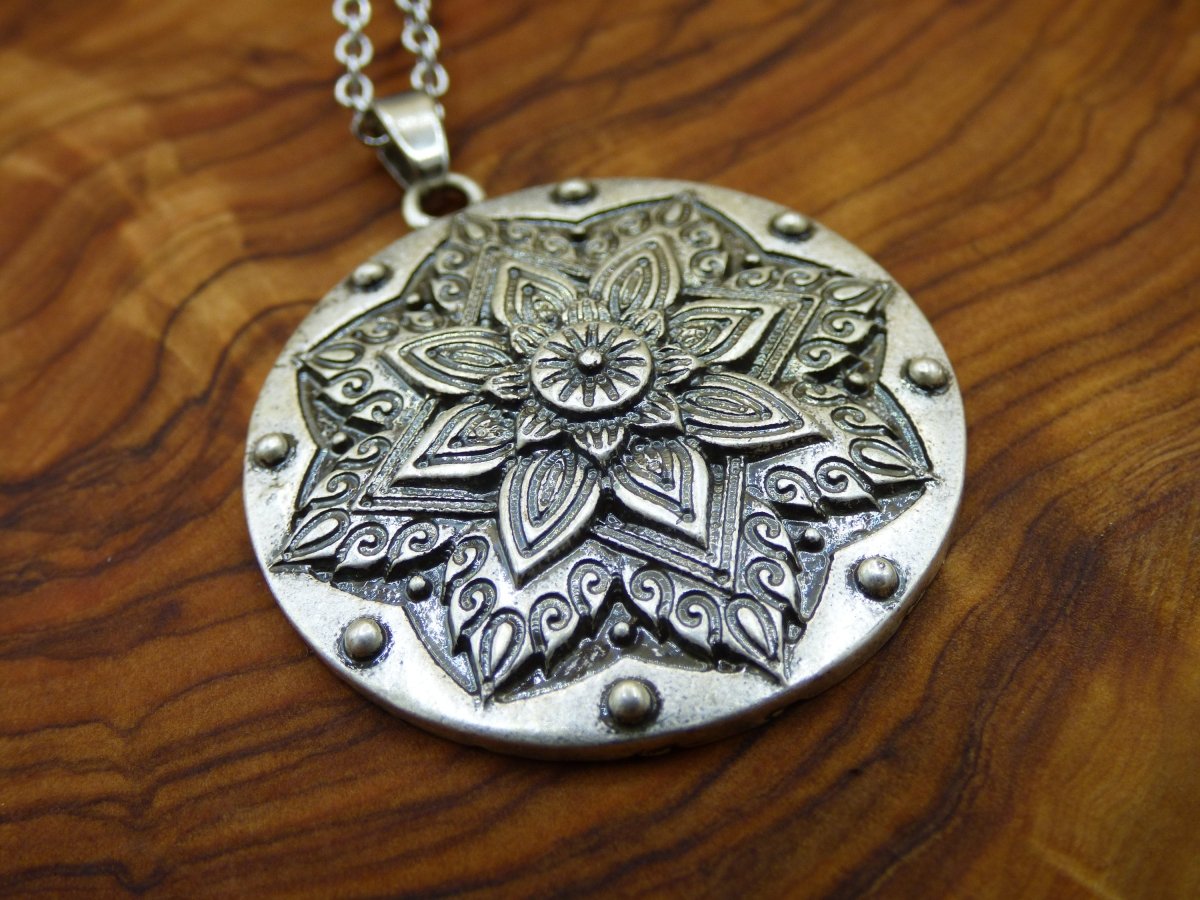 Mandala Blumen Stern Amulet Kette Silbern ~Tibet ~HIPPIE ~GOA ~Boho ~Tibet ~Ethno ~Nature ~Esoterik ~Ethnic ~Indian - Art of Nature Berlin