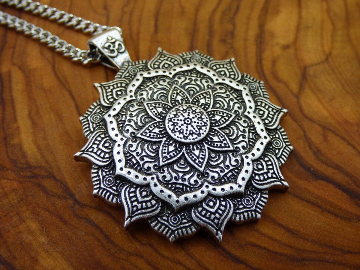 Mandala Blumen Stern OM ॐ Amulet Kette Antik Bronze oder Silber ~Tibet ~HIPPIE ~GOA ~Boho ~Tibet ~Ethno ~Nature ~Esoterik ~Ethnic ~Indian - Art of Nature Berlin