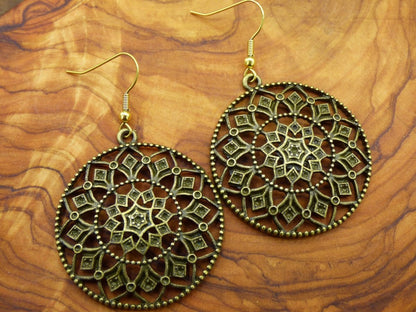 Mandala Ohrringe aus Antik Bronze ~Hippie ~GOA ~Boho ~Ethno ~Indie ~Blume ~Kreolen - Art of Nature Berlin