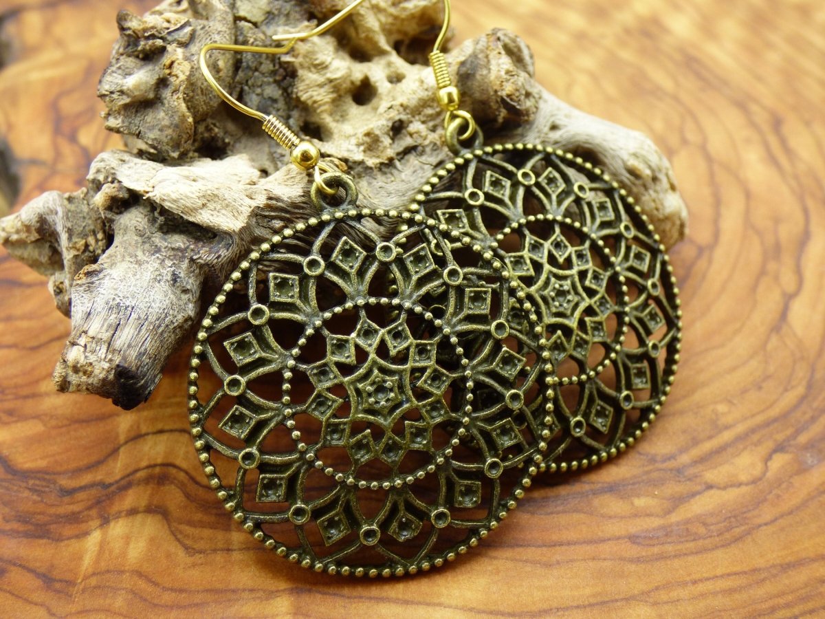 Mandala Ohrringe aus Antik Bronze ~Hippie ~GOA ~Boho ~Ethno ~Indie ~Blume ~Kreolen - Art of Nature Berlin