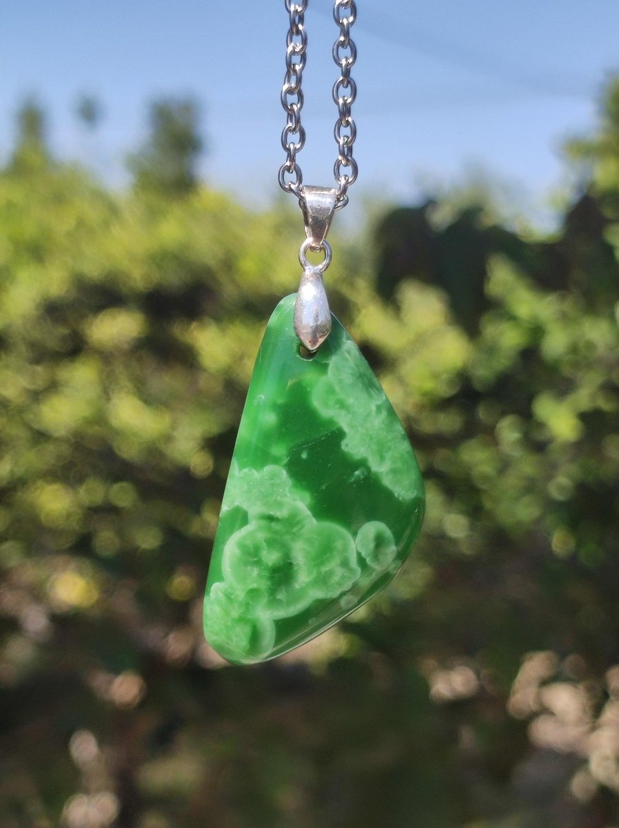 Maw Sit Sit Jade *Rarität* ~ Edelstein Kette inkl. 925 Sterling Silber Öse Anhänger Natur Heilstein Kristall Geschenk Frau Sie Er Freundin - Art of Nature Berlin