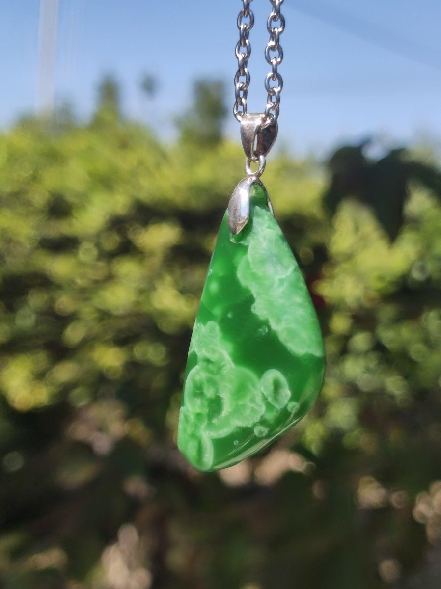 Maw Sit Sit Jade *Rarität* ~ Edelstein Kette inkl. 925 Sterling Silber Öse Anhänger Natur Heilstein Kristall Geschenk Frau Sie Er Freundin - Art of Nature Berlin