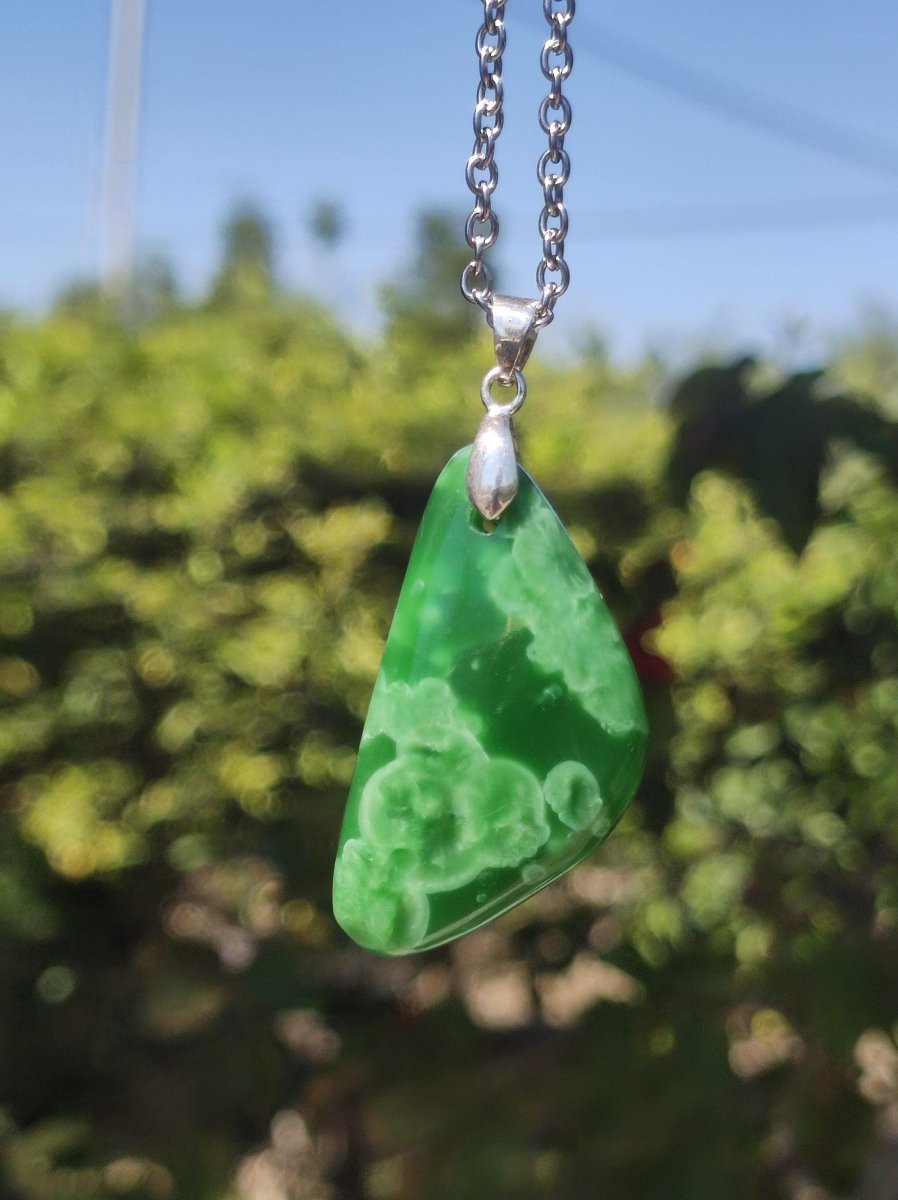 Maw Sit Sit Jade *Rarität* ~ Edelstein Kette inkl. 925 Sterling Silber Öse Anhänger Natur Heilstein Kristall Geschenk Frau Sie Er Freundin - Art of Nature Berlin