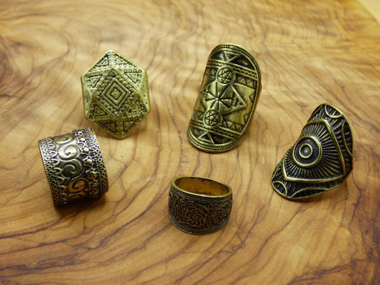 Messing Ring Tibet ~ Golden ~HIPPIE Schmuck ~GOA ~Boho ~Ethno ~Nature ~Indian ~Vintage ~Rasta Dreadperle groß - Art of Nature Berlin