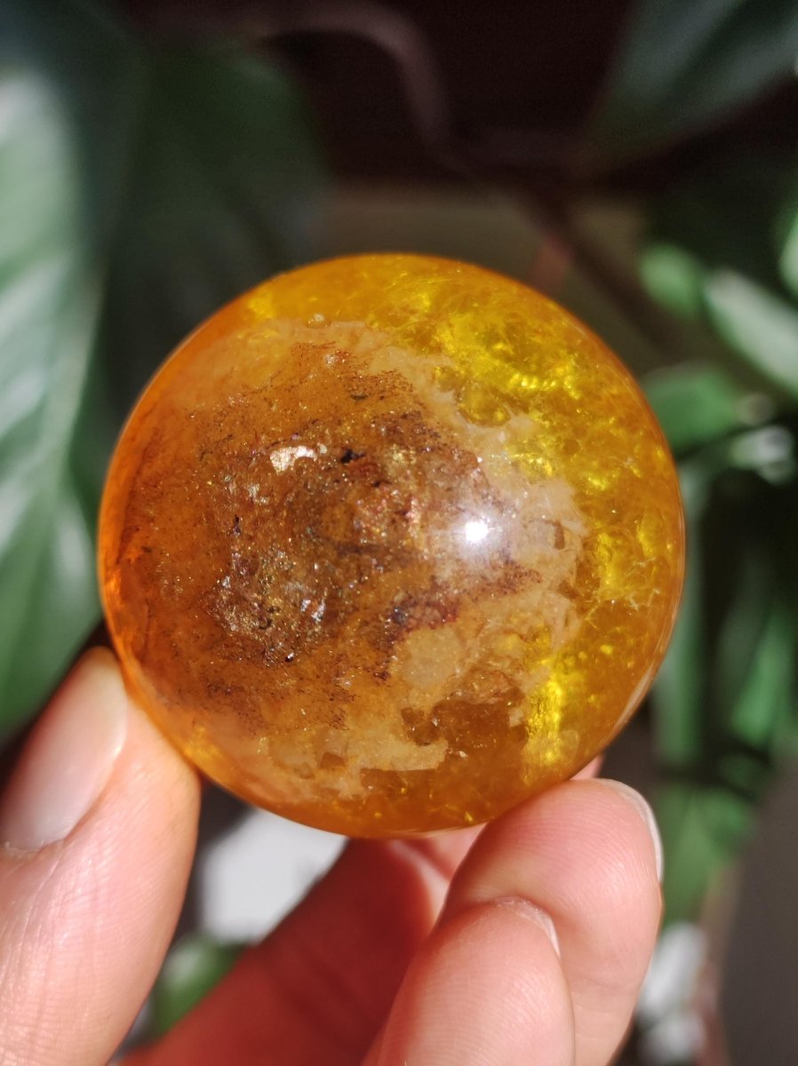 Mica Fluorit Gelb AAA Edelstein Kugel Deko Sphere Massage Kristall Sammler Meditation Heilstein Frau Mann Geschenk Er Sie Haus Wohn Energie - Art of Nature Berlin