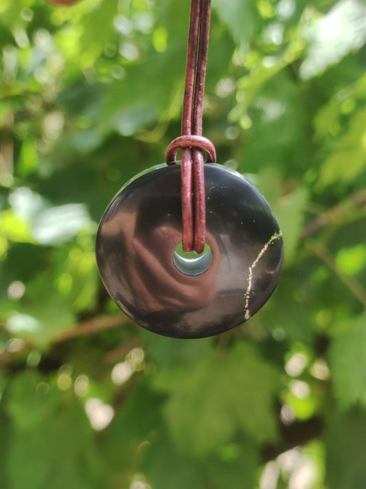 Midnight Lemurian Jade Black Schwarze Jade ~ Donut Edelstein Kette ~HIPPIE ~GOA ~Boho ~Tibet ~Ethno ~Nature ~Donut ~Schutzsymbol ~Heilstein - Art of Nature Berlin