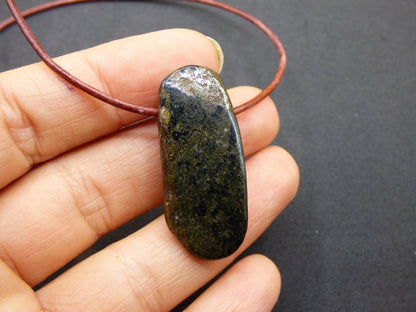 Midnight Lemurian Jade Black Schwarze Jade ~ Edelstein Kette ~HIPPIE ~GOA ~Boho ~Tibet ~Ethno ~Nature ~Donut ~Schutzsymbol ~Heilstein - Art of Nature Berlin