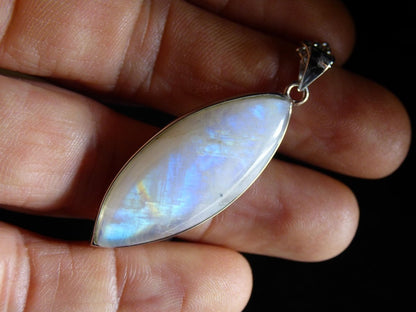 Mondstein - 925 Sterling Silber Edelstein Kette blau Schimmer Unikat Rar Heilstein Natur selten Edel Traum Mann Frau Er Sie Geschenk Freund - Art of Nature Berlin