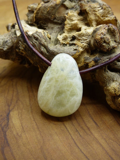 Mondstein / Moonstone ~ Edelstein Kette ~HIPPIE ~GOA ~Boho ~Tibet ~Ethno ~Nature ~Schutz ~Heilstein - Art of Nature Berlin