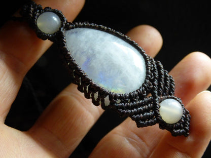 Mondstein / Moonstone ~ Makramee Edelstein Kette ~HIPPIE ~GOA ~Boho ~Ethno ~Nature ~Heilstein ~Opalisierend ~Flash - Art of Nature Berlin