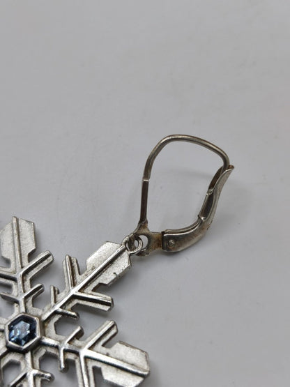 Montana Saphir Vintage Eisblumen Einzelohrring mit Montana Saphir – Schneeflocke 30 × 28 mm – 925 Silber blau Eiskristall Schmuck Braut - Art of Nature Berlin