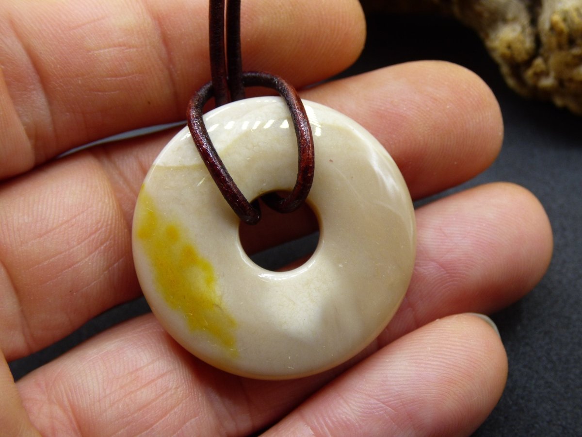 Mookait ~ Donut ~ Edelstein Kette ~HIPPIE ~GOA ~Boho ~Tibet ~Ethno ~Nature ~Donut ~Schutzsymbol ~Heilstein ~Rarität - Art of Nature Berlin