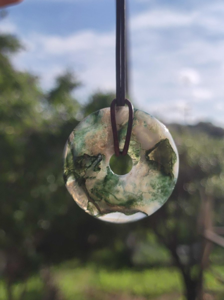 Moosachat 40mm - Edelstein Kette Heilstein Energie Natur Grün transparent Schmuck Anhänger Geschenk Freund Frau Mann Er Sie Mutter Vater - Art of Nature Berlin