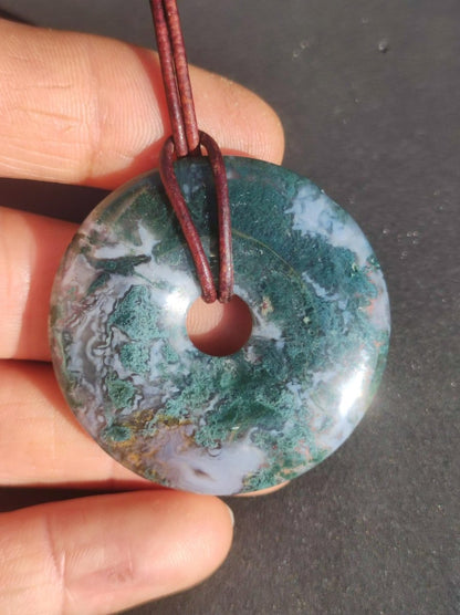 Moosachat 40mm - Edelstein Kette Heilstein Energie Natur Grün transparent Schmuck Anhänger Geschenk Freund Frau Mann Er Sie Mutter Vater - Art of Nature Berlin