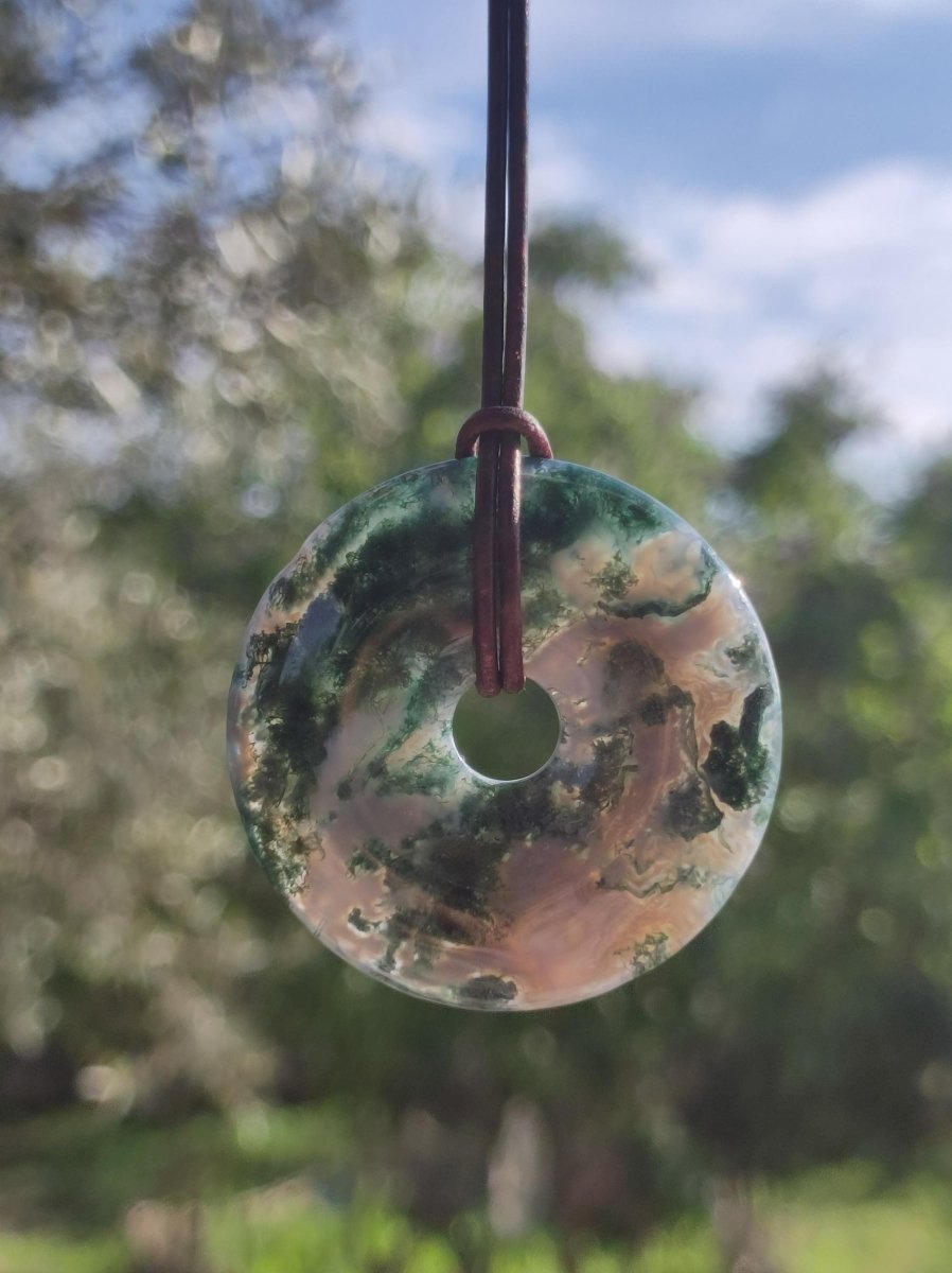 Moosachat 40mm - Edelstein Kette Heilstein Energie Natur Grün transparent Schmuck Anhänger Geschenk Freund Frau Mann Er Sie Mutter Vater - Art of Nature Berlin