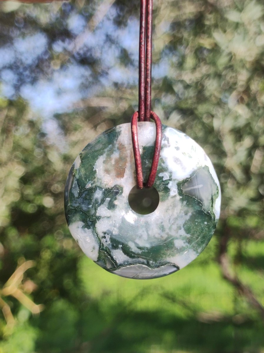 Moosachat 40mm - Edelstein Kette Heilstein Energie Natur Grün transparent Schmuck Anhänger Geschenk Freund Frau Mann Er Sie Mutter Vater - Art of Nature Berlin