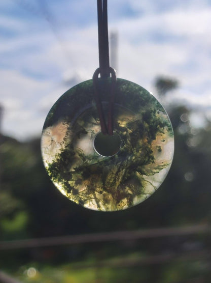 Moosachat 40mm - Edelstein Kette Heilstein Energie Natur Grün transparent Schmuck Anhänger Geschenk Freund Frau Mann Er Sie Mutter Vater - Art of Nature Berlin