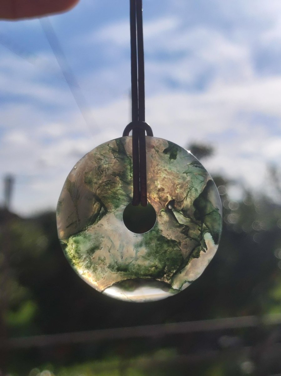Moosachat 40mm - Edelstein Kette Heilstein Energie Natur Grün transparent Schmuck Anhänger Geschenk Freund Frau Mann Er Sie Mutter Vater - Art of Nature Berlin