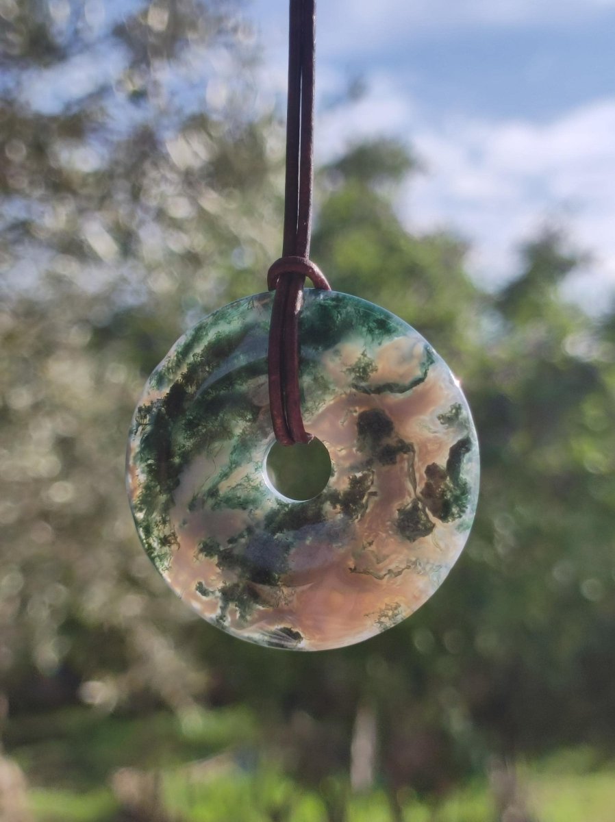 Moosachat 40mm - Edelstein Kette Heilstein Energie Natur Grün transparent Schmuck Anhänger Geschenk Freund Frau Mann Er Sie Mutter Vater - Art of Nature Berlin