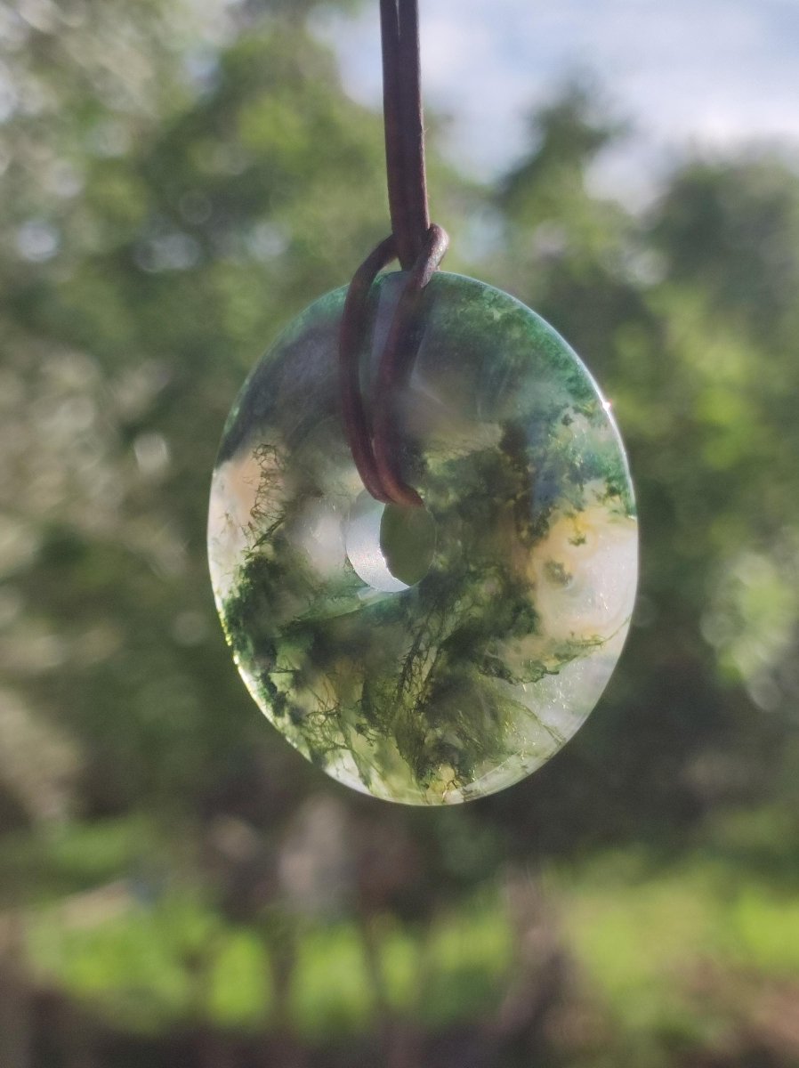 Moosachat 40mm - Edelstein Kette Heilstein Energie Natur Grün transparent Schmuck Anhänger Geschenk Freund Frau Mann Er Sie Mutter Vater - Art of Nature Berlin