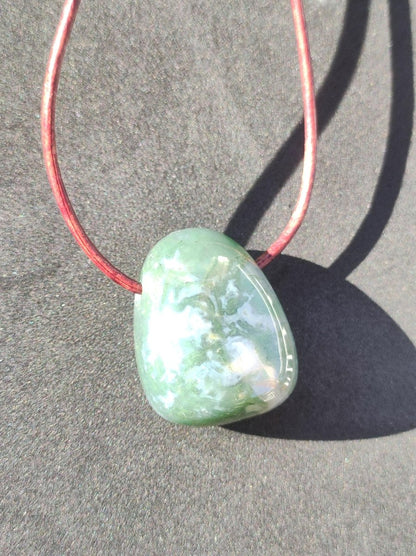 Moosachat - Edelstein Kette grün rund Heilstein Energie Natur Grün klar Schmuck Anhänger Natur Echt Geschenk Freund Frau Mann Er Sie Mutter - Art of Nature Berlin