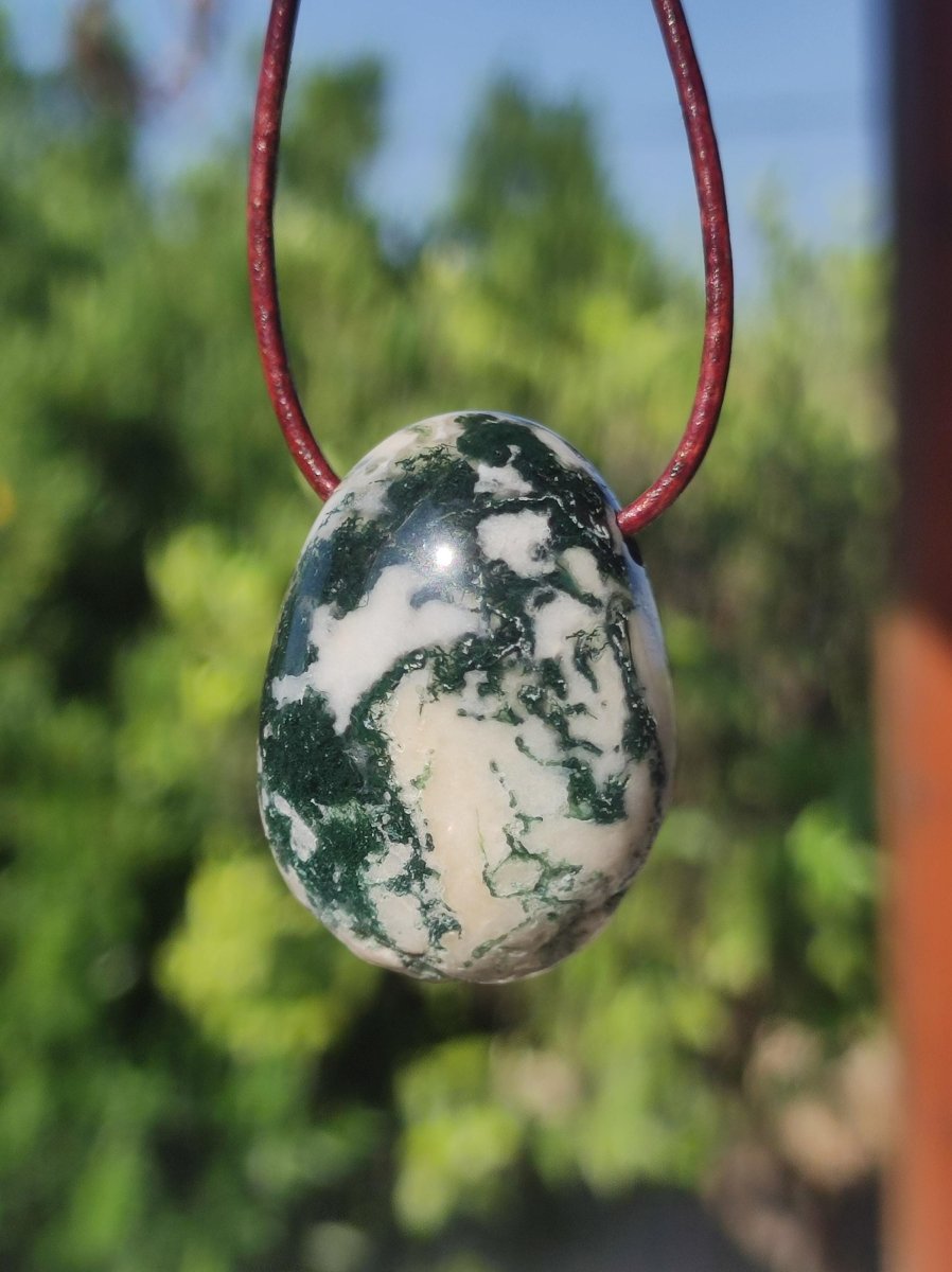 Moosachat - Edelstein Kette grün rund Heilstein Energie Natur Grün klar Schmuck Anhänger Natur Echt Geschenk Freund Frau Mann Er Sie Mutter - Art of Nature Berlin