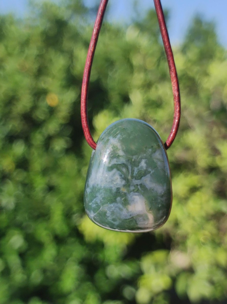 Moosachat - Edelstein Kette grün rund Heilstein Energie Natur Grün klar Schmuck Anhänger Natur Echt Geschenk Freund Frau Mann Er Sie Mutter - Art of Nature Berlin