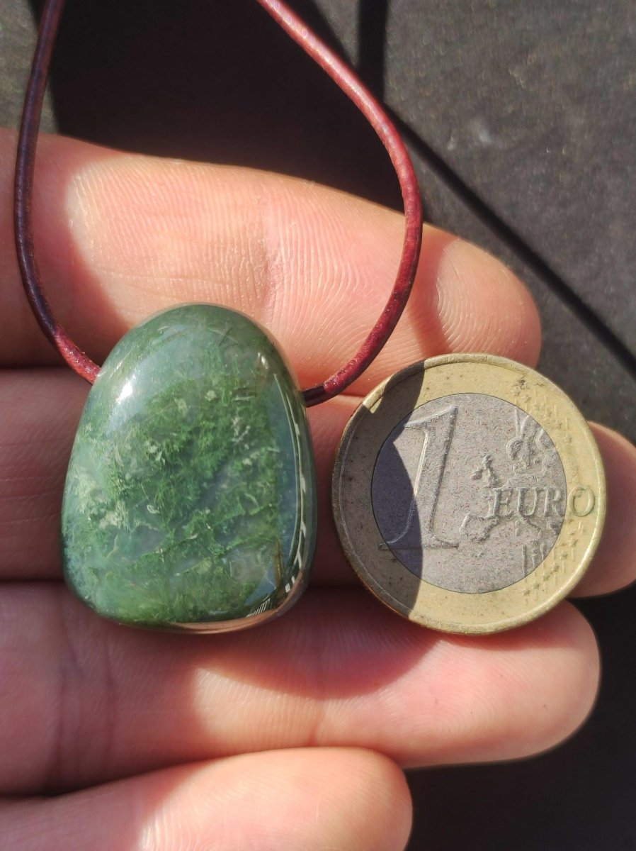 Moosachat - Edelstein Kette grün rund Heilstein Energie Natur Grün klar Schmuck Anhänger Natur Echt Geschenk Freund Frau Mann Er Sie Mutter - Art of Nature Berlin