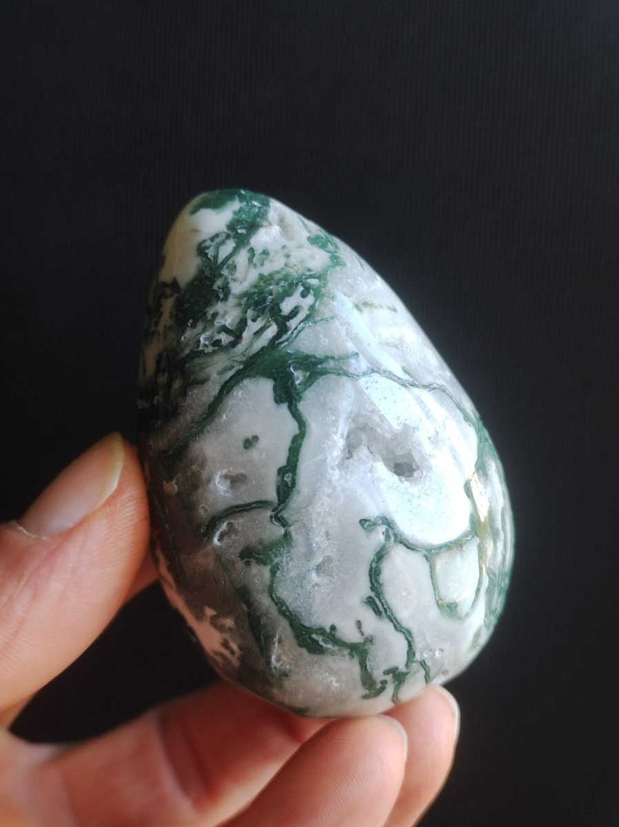 Moosachat ~ Magische Edelstein Deko Ei Kugel Kristall Geschenk Er Sie Mann Frau Spielkugel Meditation HIPPIE Heilstein Geburtstag Vatertag - Art of Nature Berlin