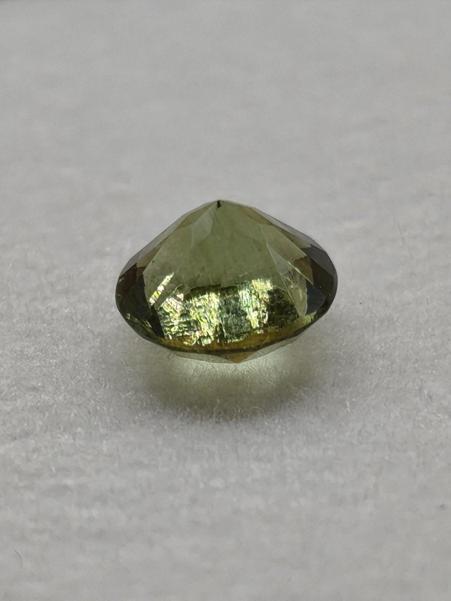 Museumsqualität Moldavit AAA Brillanten Schiff facettiert Meteorit Tektit Sammler Mineral Heilstein Energie Hochwertig Investition Rarität - Art of Nature Berlin
