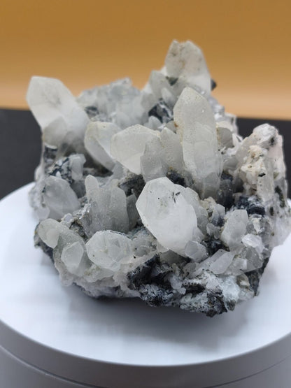 Museumsstück Bergkristall mit Kupferkies & Bleiglanz – metallische Begleitminerale, Madan Bulgarien, große Stufe Kristall Sammler Mineral - Art of Nature Berlin