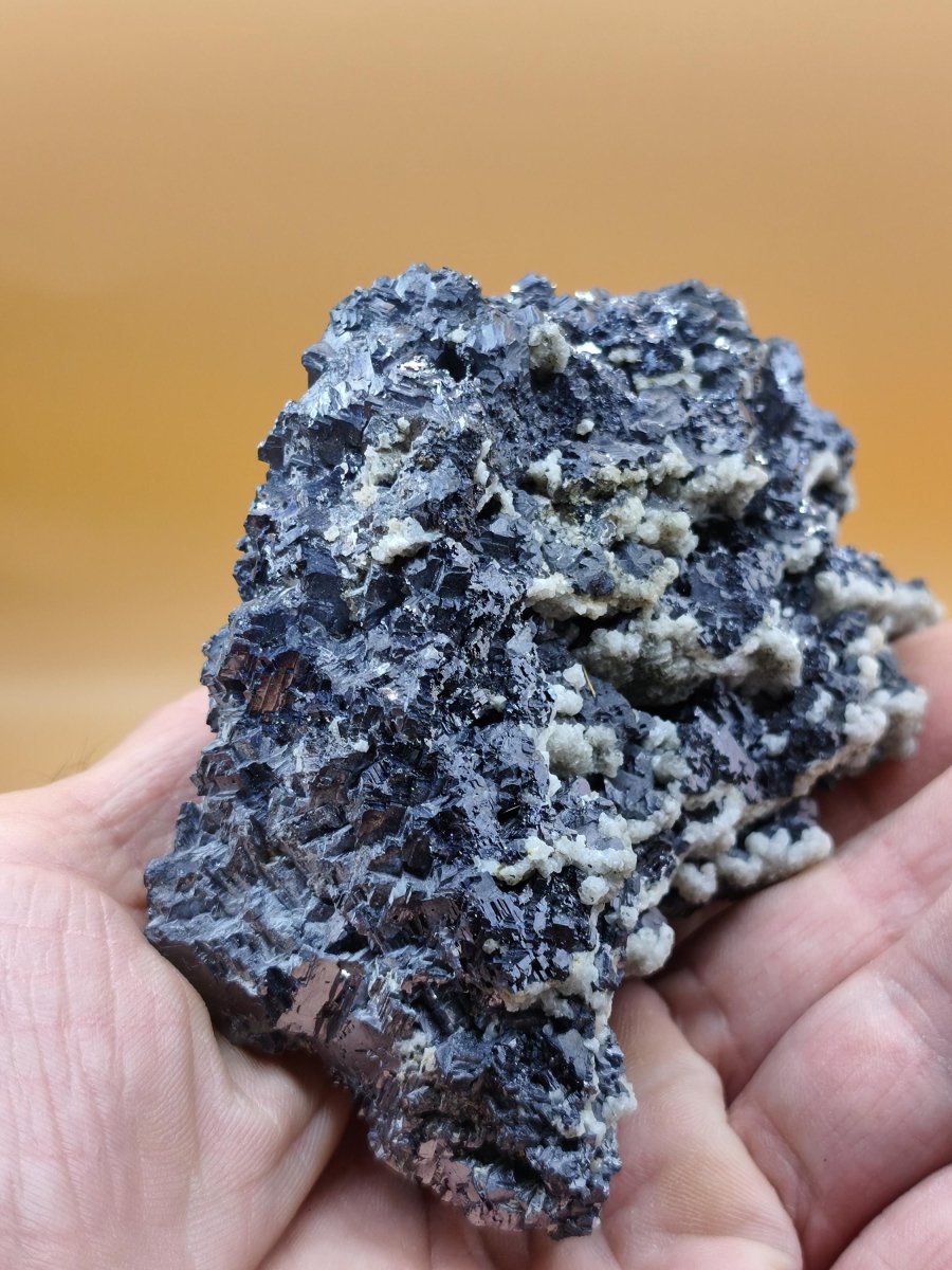Museumsstück Bleiglanz Galenit & Calcit – Würfelkristalle – Madan, Bulgarien – 689 g große Mehrmineral Stufe Kristall Sammler Mineralien - Art of Nature Berlin