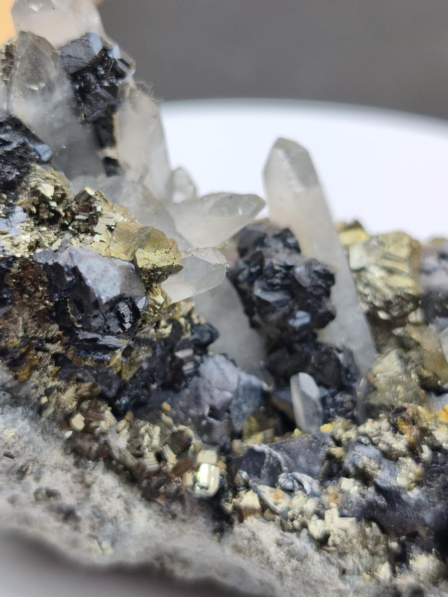 Museumsstück Pyrit, Zinkblende & Bergkristall – Madan Bulgarien 276 g Mehrmineral große Stufe Kristall Sammler Mineralien Geschenk Unikat - Art of Nature Berlin