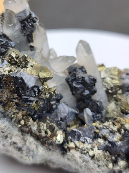 Museumsstück Pyrit, Zinkblende & Bergkristall – Madan Bulgarien 276 g Mehrmineral große Stufe Kristall Sammler Mineralien Geschenk Unikat - Art of Nature Berlin
