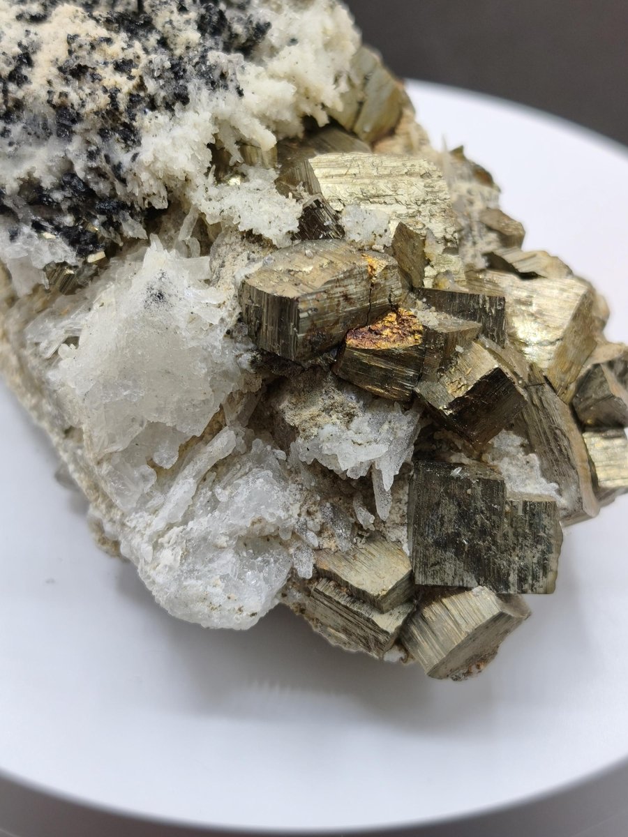 Museumsstück Pyrit Zinkblende Quarz Chalkopyrit – Madan Bulgarien – große Mehrmineral Stufe Kristall Sammler Geschenk Unikat - Art of Nature Berlin