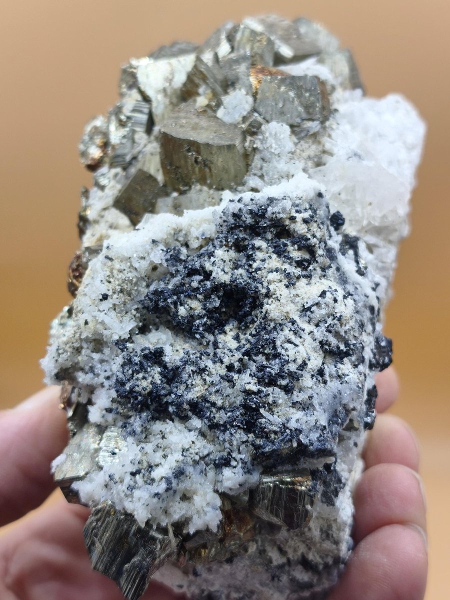 Museumsstück Pyrit Zinkblende Quarz Chalkopyrit – Madan Bulgarien – große Mehrmineral Stufe Kristall Sammler Geschenk Unikat - Art of Nature Berlin