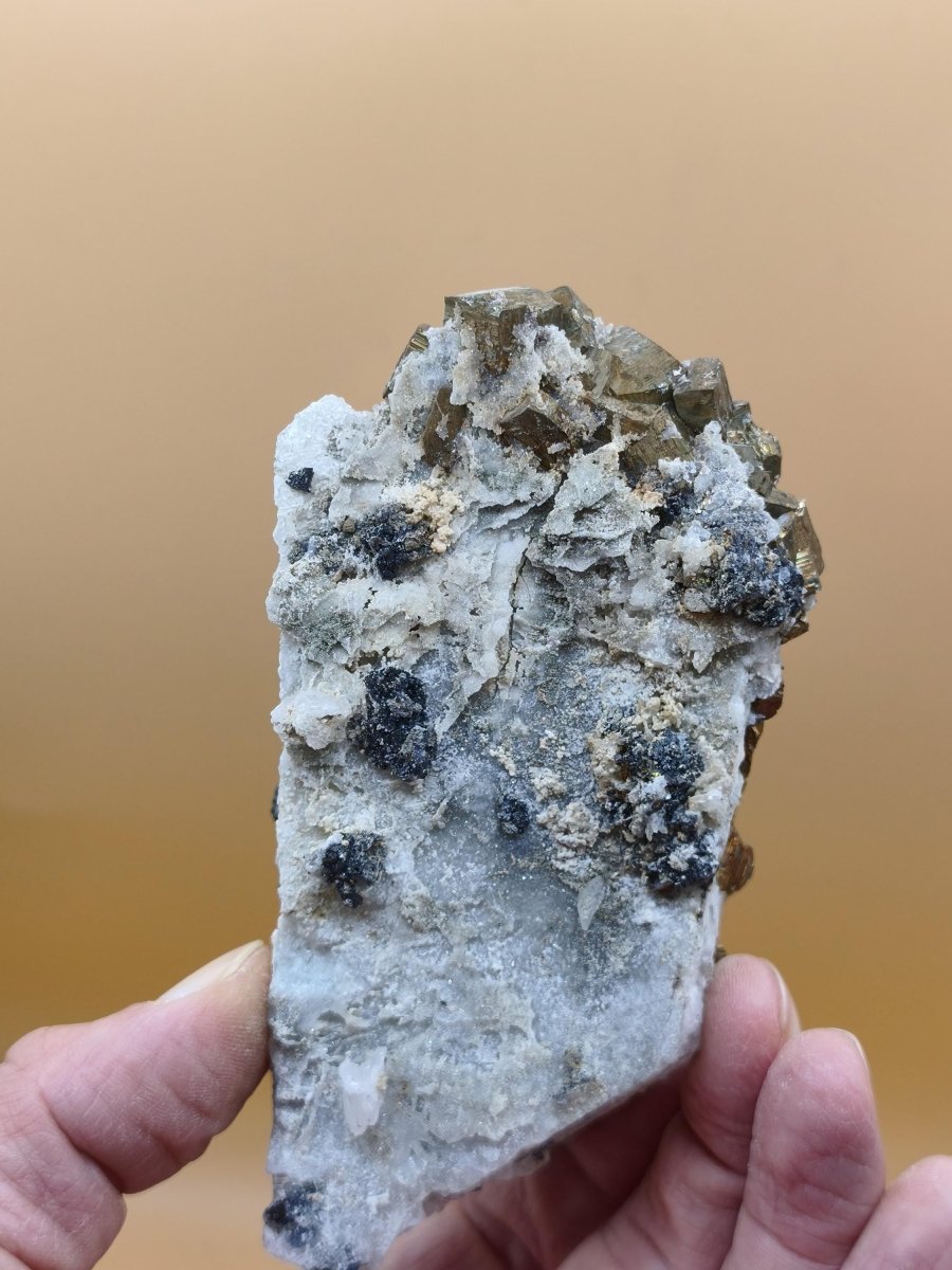 Museumsstück Pyrit Zinkblende Quarz Chalkopyrit – Madan Bulgarien – große Mehrmineral Stufe Kristall Sammler Geschenk Unikat - Art of Nature Berlin