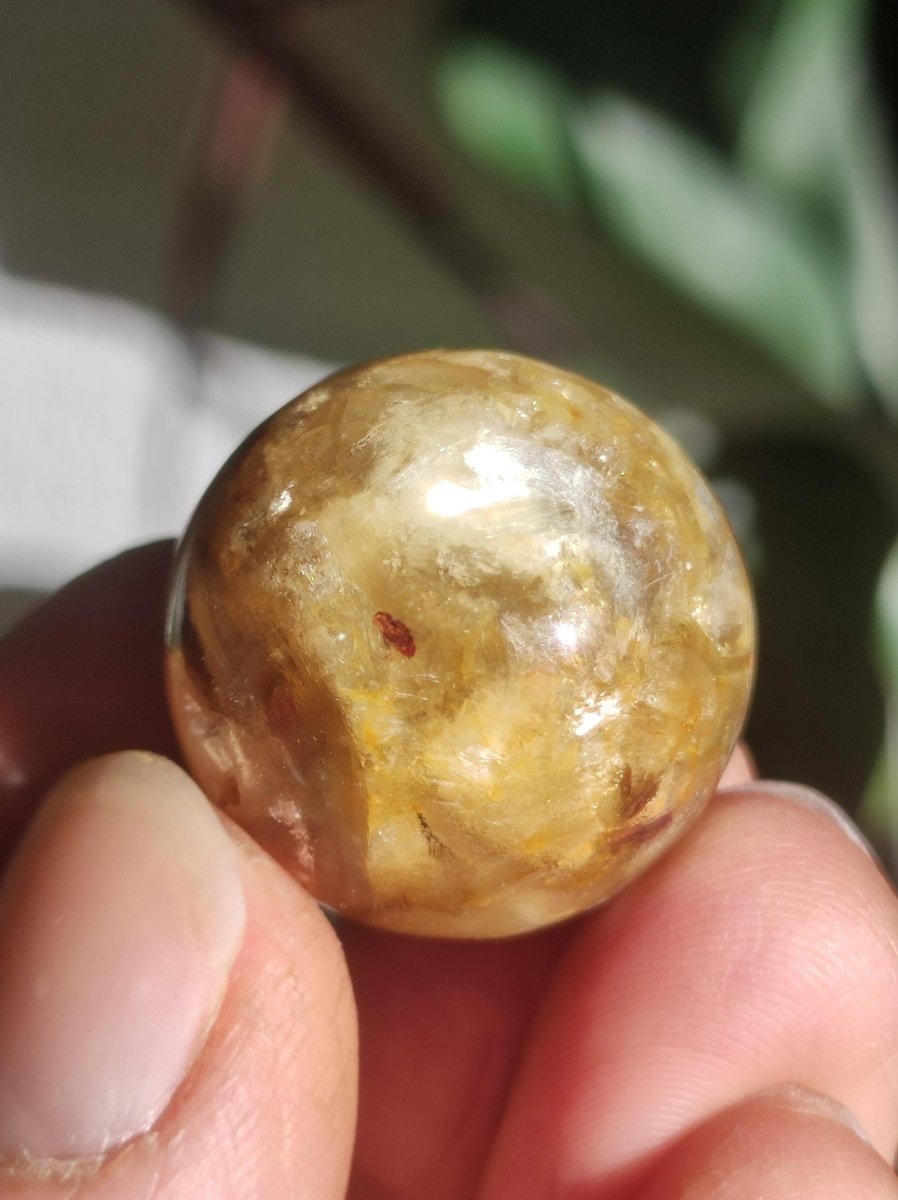 Muskovit / Golden Mica Glimmer - Edelstein Kugel gelb Natur Heilstein Deko Sphere Kristall Geschenk Er Sie Haus Sammler Rarität - Art of Nature Berlin