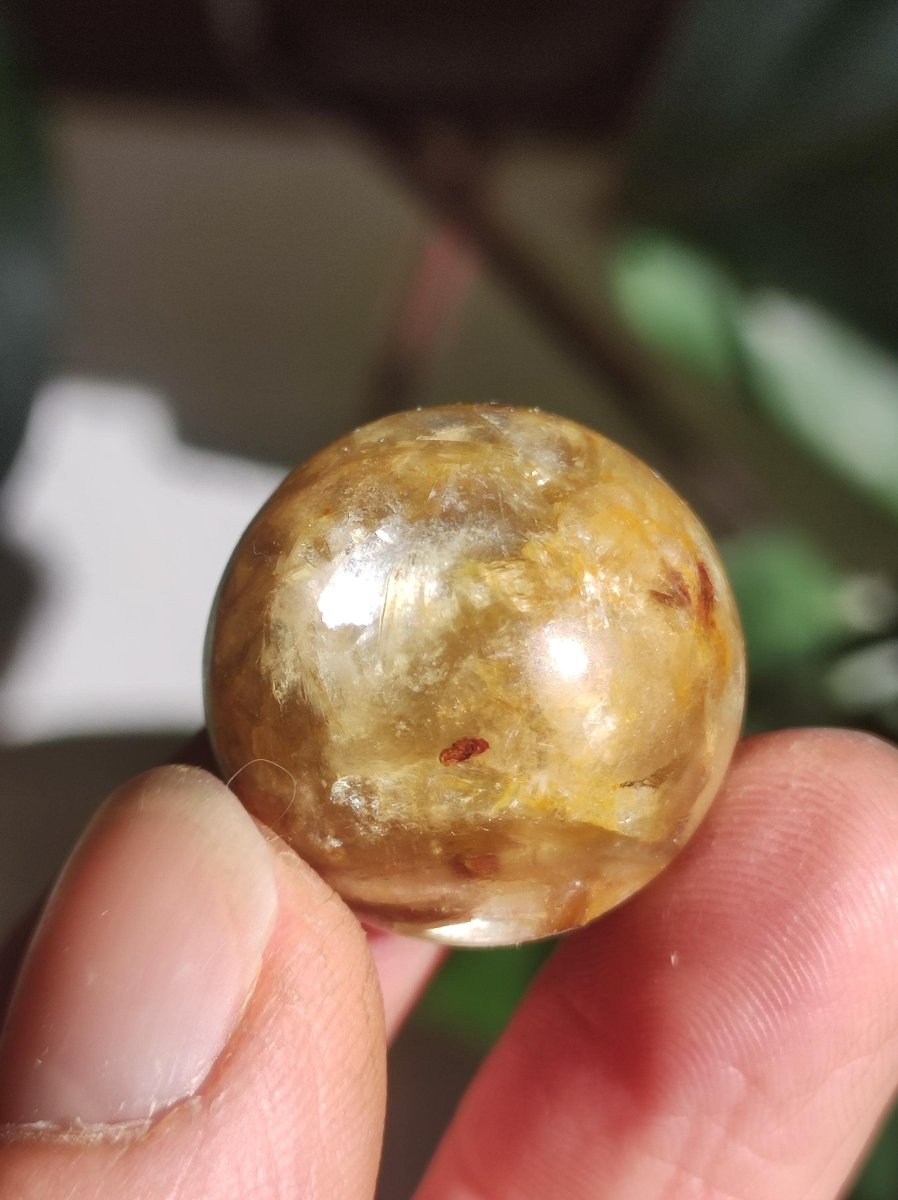 Muskovit / Golden Mica Glimmer - Edelstein Kugel gelb Natur Heilstein Deko Sphere Kristall Geschenk Er Sie Haus Sammler Rarität - Art of Nature Berlin