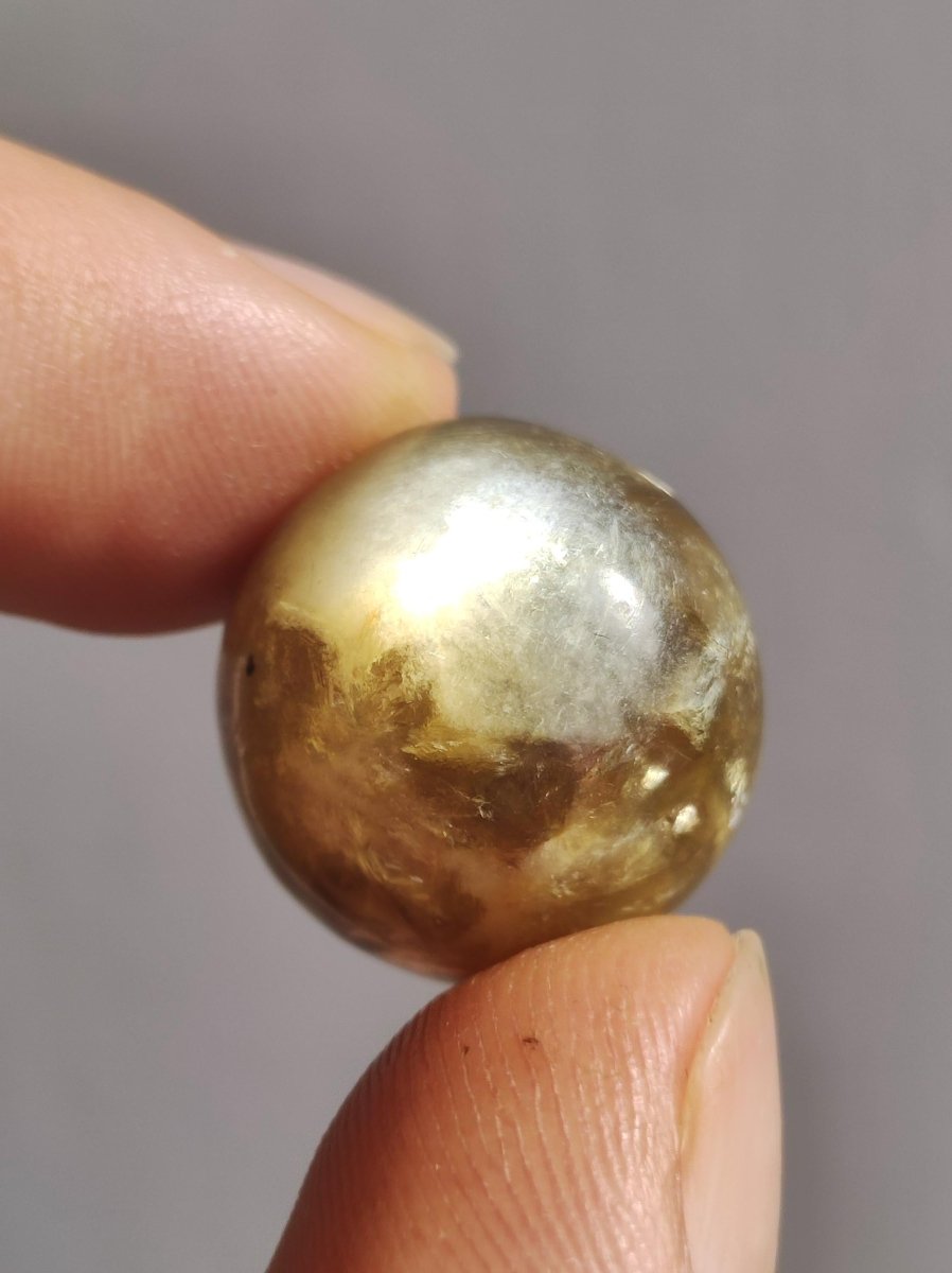Muskovit / Golden Mica Glimmer - Edelstein Kugel gelb Natur Heilstein Deko Sphere Kristall Geschenk Er Sie Haus Sammler Rarität - Art of Nature Berlin