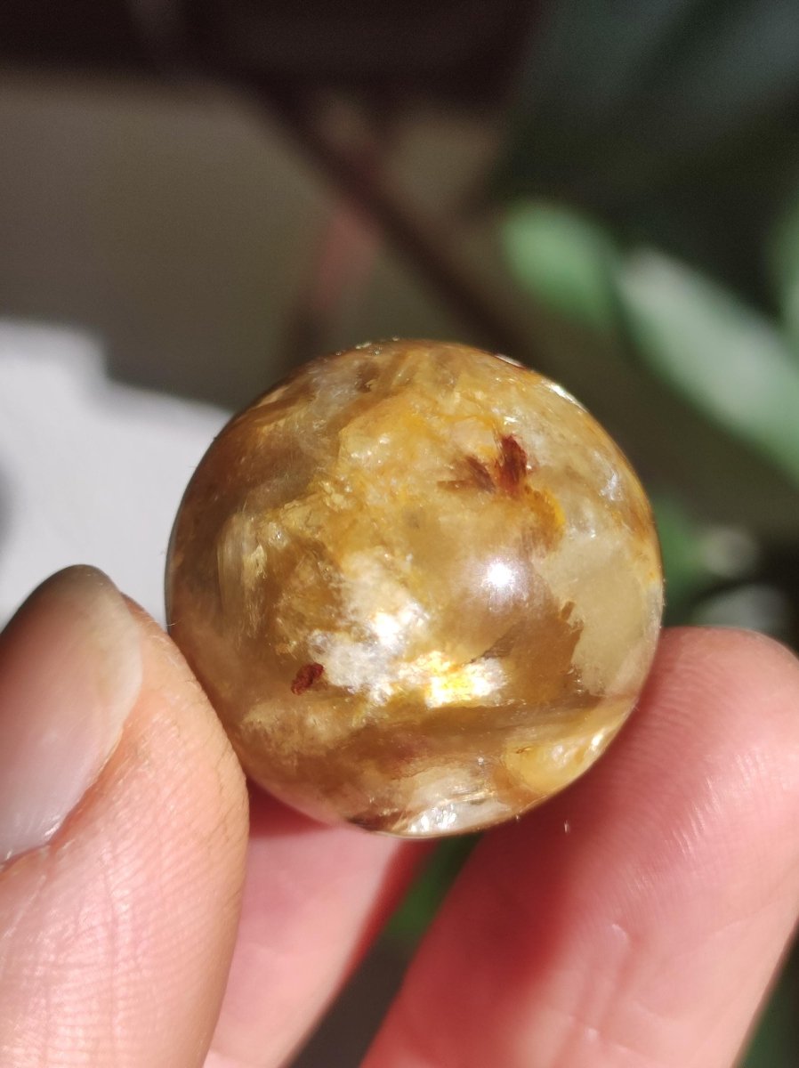 Muskovit / Golden Mica Glimmer - Edelstein Kugel gelb Natur Heilstein Deko Sphere Kristall Geschenk Er Sie Haus Sammler Rarität - Art of Nature Berlin