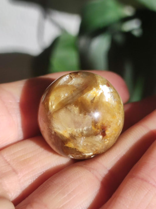 Muskovit / Golden Mica Glimmer - Edelstein Kugel gelb Natur Heilstein Deko Sphere Kristall Geschenk Er Sie Haus Sammler Rarität - Art of Nature Berlin
