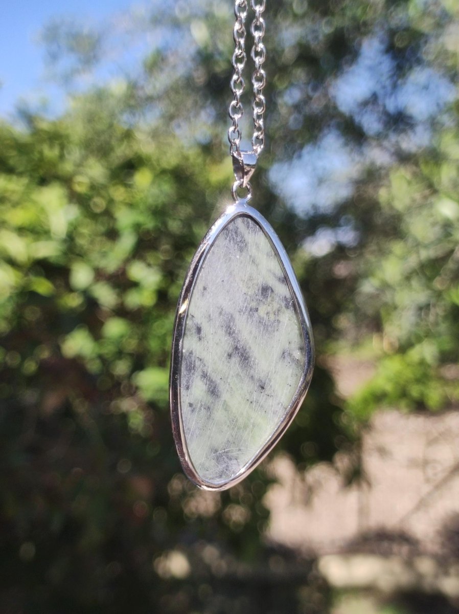 Nephrit Jade ~ 925 Silber Edelstein Kette Heilstein Natur grün Rarität Edel Mann Frau Geschenk Er Sie Freundin Energie Kraft Ruhe Glück - Art of Nature Berlin