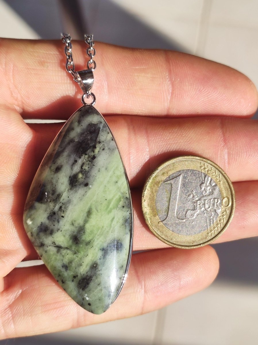 Nephrit Jade ~ 925 Silber Edelstein Kette Heilstein Natur grün Rarität Edel Mann Frau Geschenk Er Sie Freundin Energie Kraft Ruhe Glück - Art of Nature Berlin